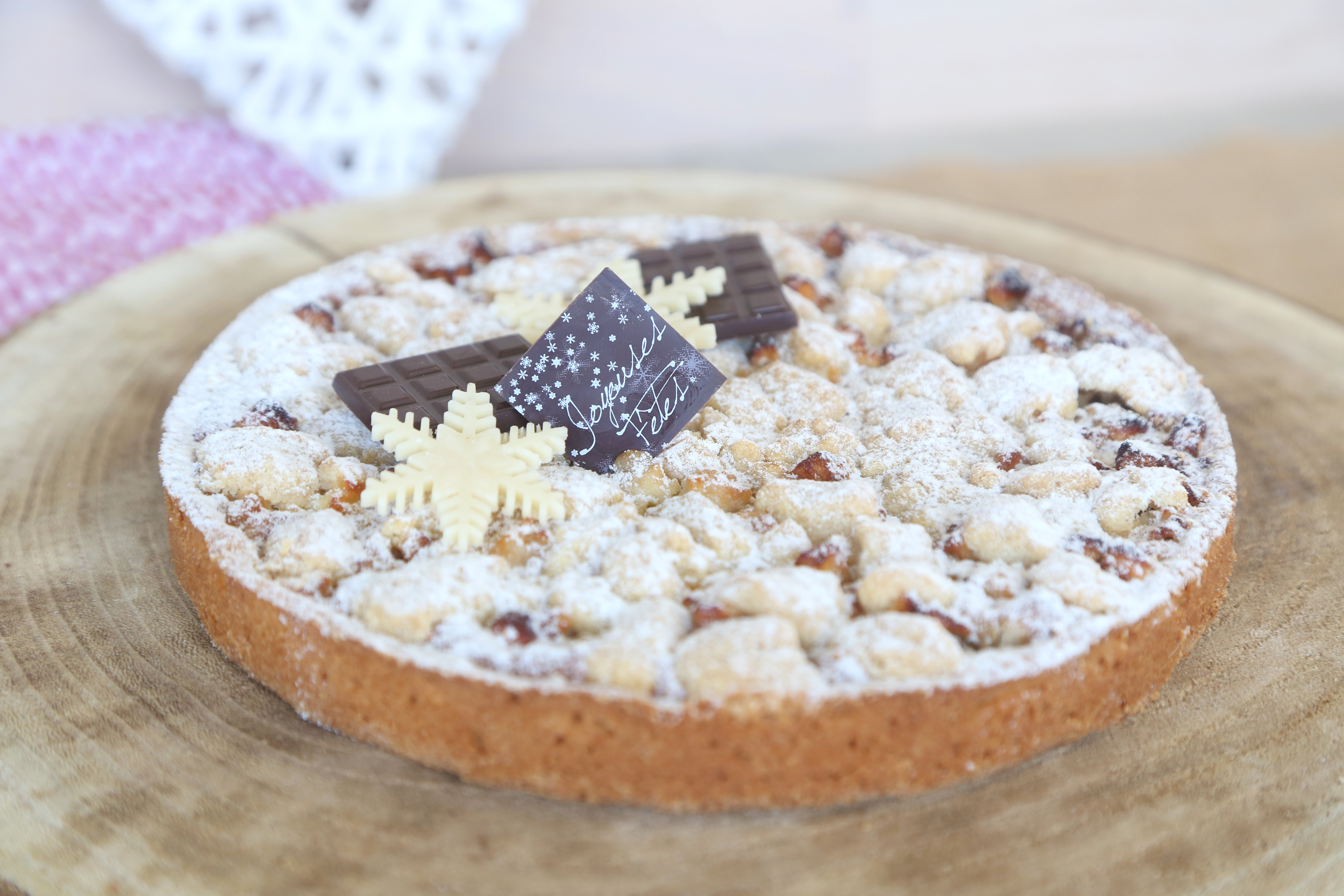 Poches à Pâtisserie Avec De La Crème Pour Décorer Le Pain D'épice