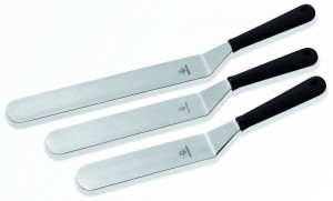 Palette-spatule coudée. B - B